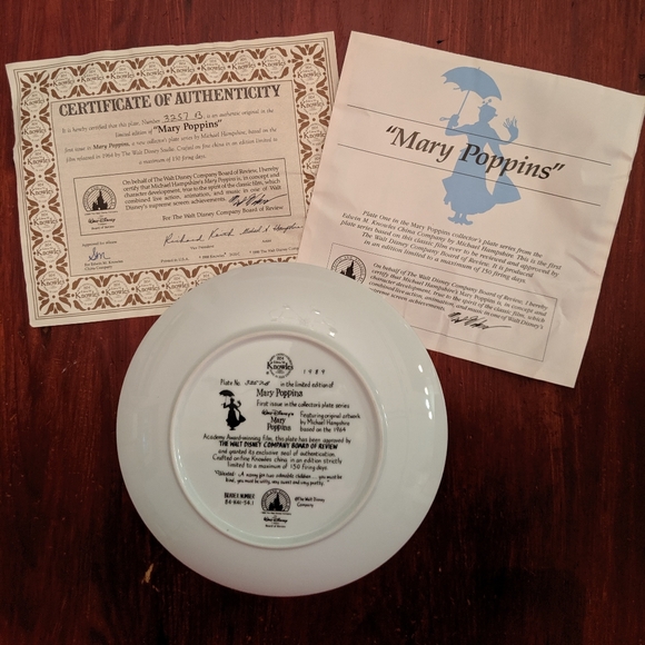 MARY POPPINS COLLECTORS PLATE - Picture 2 of 2